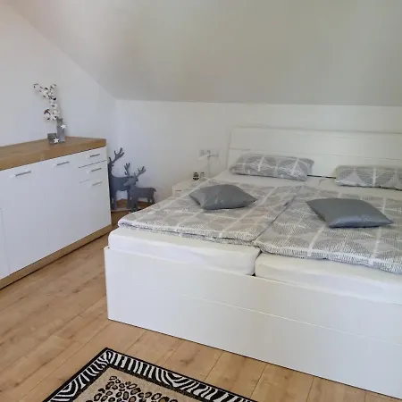 Zur Alten Schreinerei - Donau Apartment *